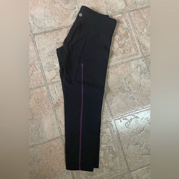 Lululemon crop leggings - Picture 1 of 3